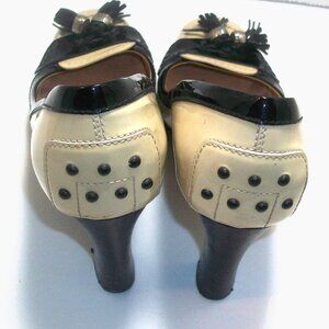 Tod's Cream & Black Patent Tassled Square-Toe Gommino Pebbled Pumps 8.5M $990